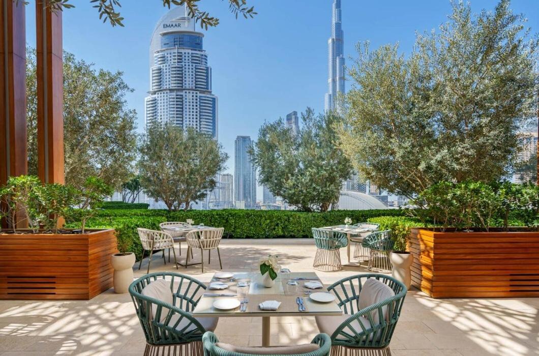 Prime 1br In Downtown Steps From Mall Dubai